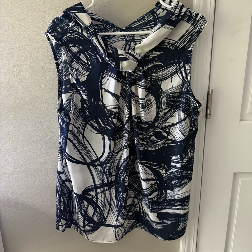 DKNY Navy and White Patterned Top